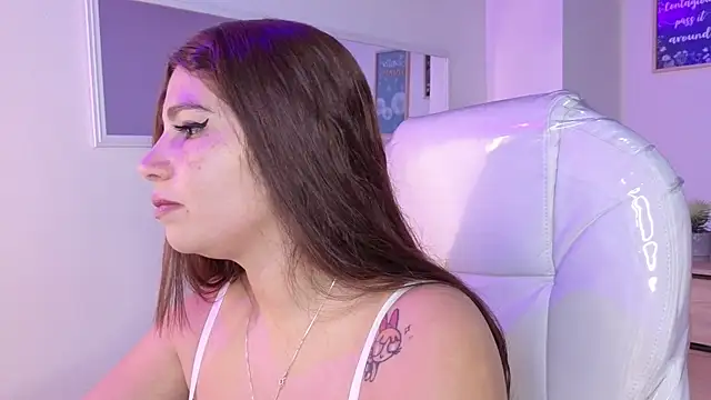 bluee hazell online show from October 27, 5:47 pm