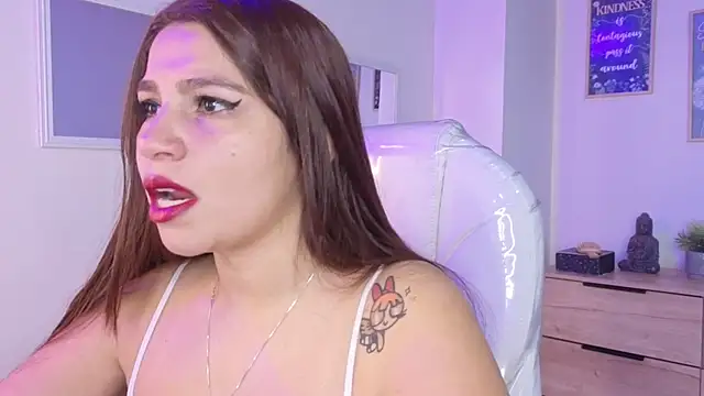 bluee hazell online show from December 3, 11:53 am