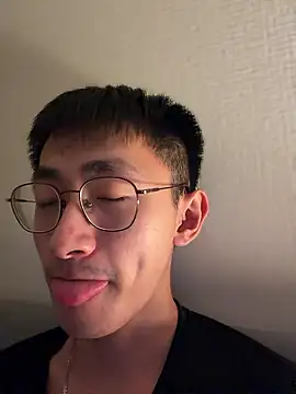Snapshot of lewdAboyKawaii chatting on February 14, 3:34 pm lewdAboyKawaii online show from February 14, 3:34 pm
