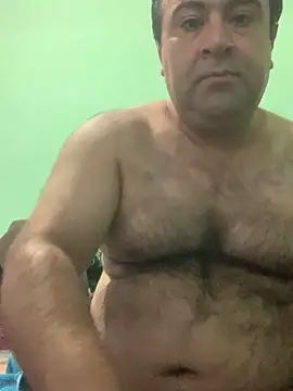 EmilianoGt online show from October 22, 1:10 pm
