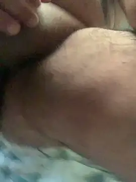 EmilianoGt online show from November 3, 8:56 pm