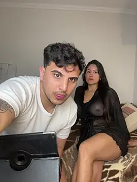 Snapshot of Sexandfire chatting on July 4, 10:25 pm Sexandfire online show from July 4, 10:25 pm