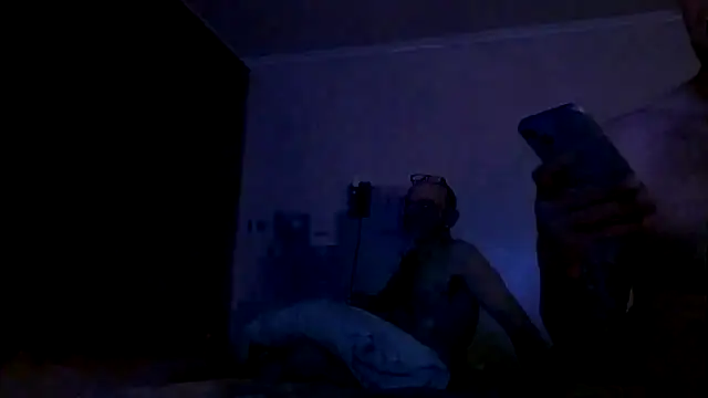 Snapshot of SoYouOwnMe1 chatting on December 5, 12:37 pm SoYouOwnMe1 online show from December 5, 12:37 pm