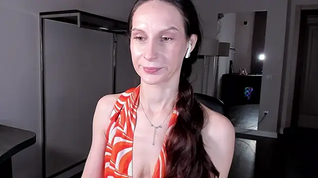 Mila Anders online show from January 19, 5:44 am