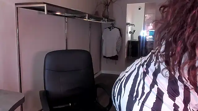 Mila Anders online show from May 15, 4:43 am