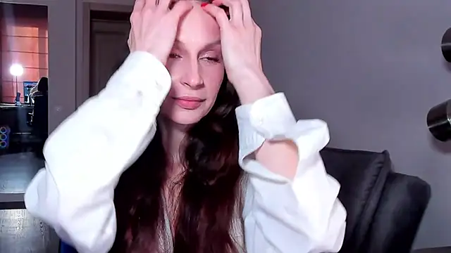 Mila Anders online show from February 21, 5:42 am