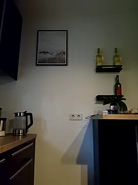 Mjn34 online show from October 2, 5:44 am