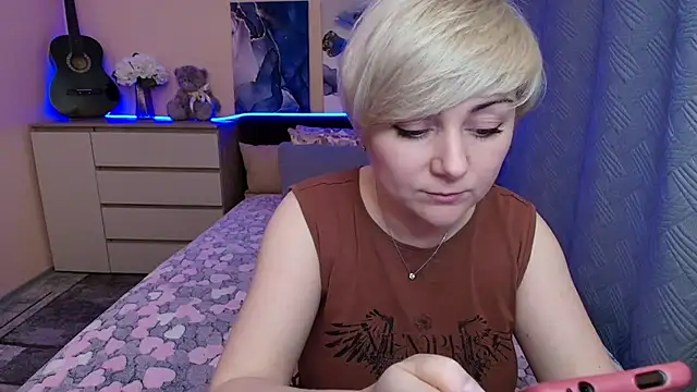 BlondPearl online show from May 25, 3:17 am