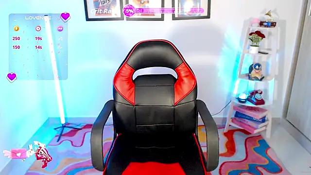 Snapshot of Aaliyahas chatting on October 8, 2:24 am Aaliyahas online show from October 8, 2:24 am