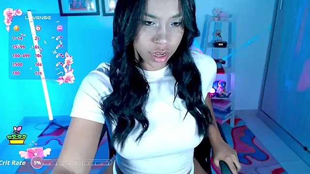 Snapshot of Aaliyahas chatting on October 14, 1:28 am Aaliyahas online show from October 14, 1:28 am