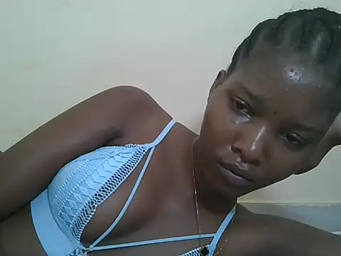 Snapshot of sexyjanett chatting on May 6, 5:00 am sexyjanett online show from May 6, 5:00 am