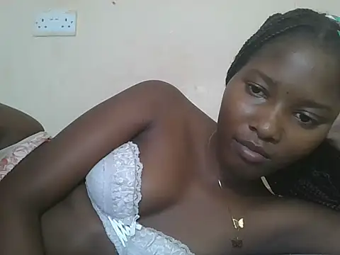 Snapshot of sexyjanett chatting on October 15, 8:33 am sexyjanett online show from October 15, 8:33 am
