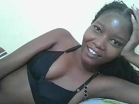 Snapshot of sexyjanett chatting on May 12, 5:37 am sexyjanett online show from May 12, 5:37 am