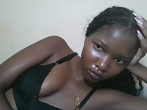 Snapshot of sexyjanett chatting on May 17, 3:06 am sexyjanett online show from May 17, 3:06 am