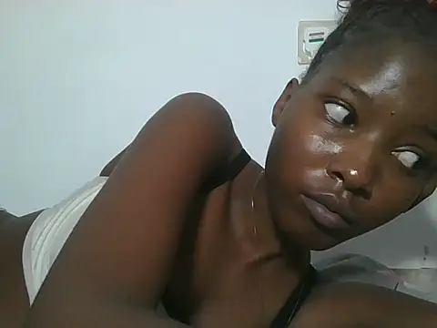 Snapshot of sexyjanett chatting on July 9, 3:55 pm sexyjanett online show from July 9, 3:55 pm