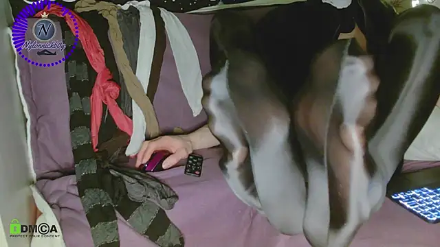 Snapshot of Nyl0nnickb0y chatting on March 7, 10:21 pm Nyl0nnickb0y online show from March 7, 10:21 pm