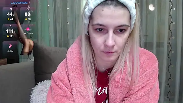 Snapshot of lovingfeetheels chatting on September 26, 5:58 am lovingfeetheels online show from September 26, 5:58 am