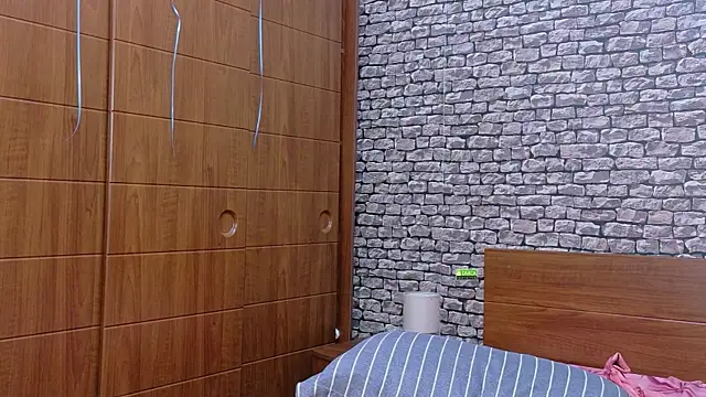 CuteBlondeMe online show from April 3, 4:13 pm