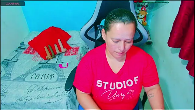 Snapshot of Diana_Lozano chatting on September 28, 7:15 am Diana Lozano online show from September 28, 7:15 am