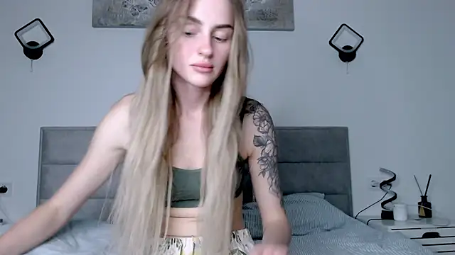 Snapshot of RIta_orr chatting on October 4, 4:30 pm RIta orr online show from October 4, 4:30 pm
