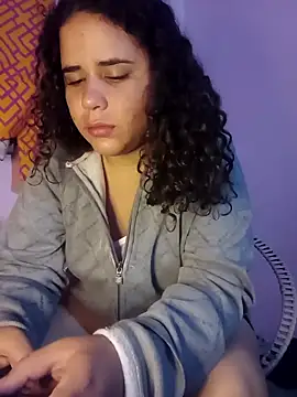 Snapshot of ValeriaSantos- chatting on February 9, 9:47 am ValeriaSantos- online show from February 9, 9:47 am