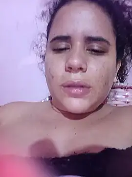 Snapshot of ValeriaSantos- chatting on February 19, 3:38 pm ValeriaSantos- online show from February 19, 3:38 pm