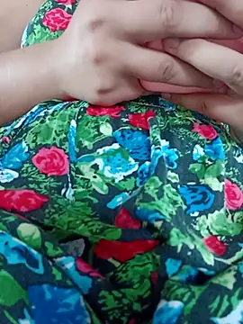 Snapshot of ValeriaSantos- chatting on September 18, 12:30 pm ValeriaSantos- online show from September 18, 12:30 pm