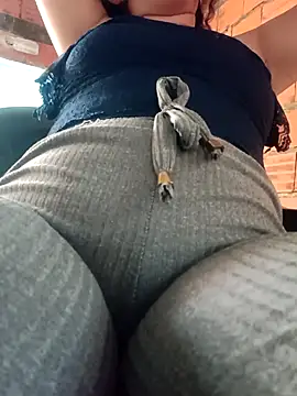 Snapshot of ValeriaSantos- chatting on March 20, 10:07 pm ValeriaSantos- online show from March 20, 10:07 pm