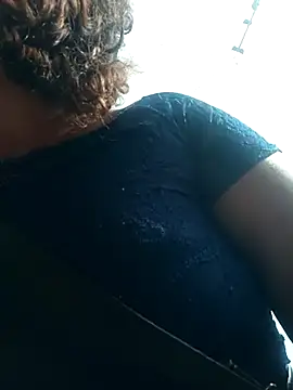 Snapshot of ValeriaSantos- chatting on March 20, 7:04 pm ValeriaSantos- online show from March 20, 7:04 pm