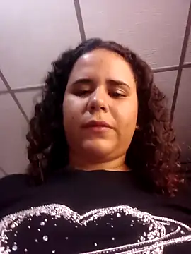 Snapshot of ValeriaSantos- chatting on February 20, 3:01 am ValeriaSantos- online show from February 20, 3:01 am