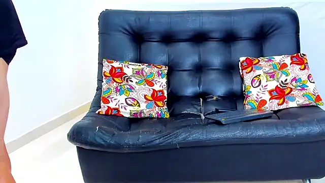 AlfredWalker online show from February 19, 1:41 pm