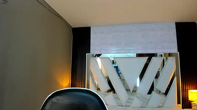 Linda4Petite online show from March 10, 6:23 pm