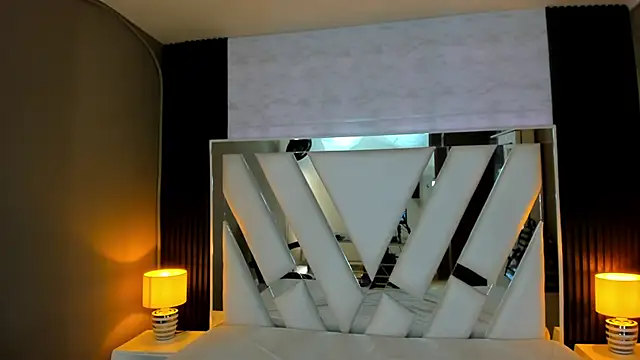 Linda4Petite online show from February 17, 6:05 pm