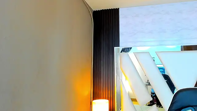 Linda4Petite online show from November 4, 6:22 pm