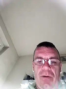 Robertino21cm online show from March 27, 4:54 am