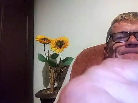 Robertino21cm online show from October 24, 4:22 am