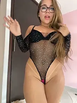 NatashaCruz- online show from February 19, 9:12 pm