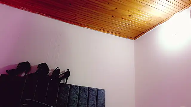 KendallEvolette  online show from January 16, 5:00 am