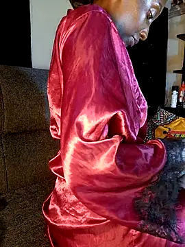 lynnkatrina online show from April 14, 4:06 am