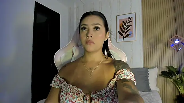 CameronCollins  online show from September 10, 7:57 pm