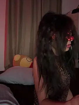 morrocoXcute online show from April 11, 12:40 am