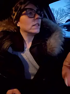 Ellie-L-Elizabeth online show from March 1, 11:05 pm