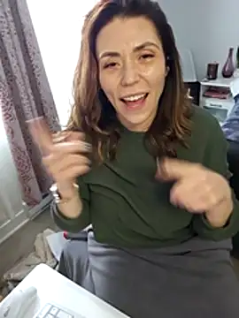 Ellie-L-Elizabeth online show from March 15, 2:46 pm