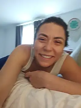Snapshot of Ellie-L-Elizabeth chatting on June 25, 3:39 pm Ellie-L-Elizabeth online show from June 25, 3:39 pm
