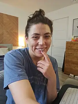 Ellie-L-Elizabeth online show from June 1, 4:39 pm