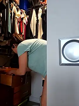 Ellie-L-Elizabeth online show from January 17, 3:48 pm