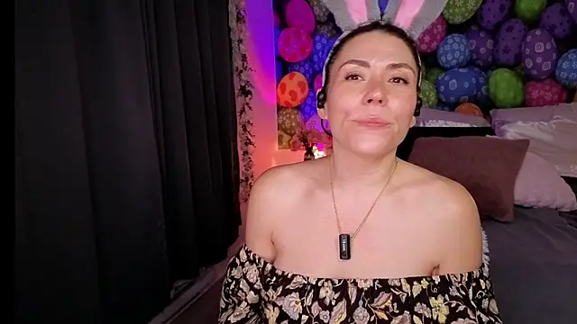 Ellie-L-Elizabeth online show from April 2, 12:29 am