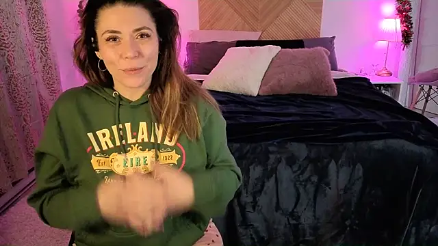 Ellie-L-Elizabeth online show from November 30, 4:46 am