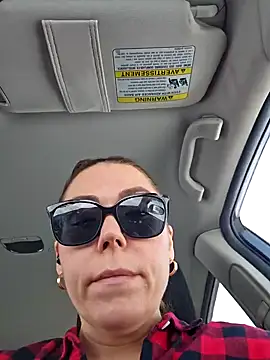 Snapshot of Ellie-L-Elizabeth chatting on February 18, 2:27 pm Ellie-L-Elizabeth online show from February 18, 2:27 pm