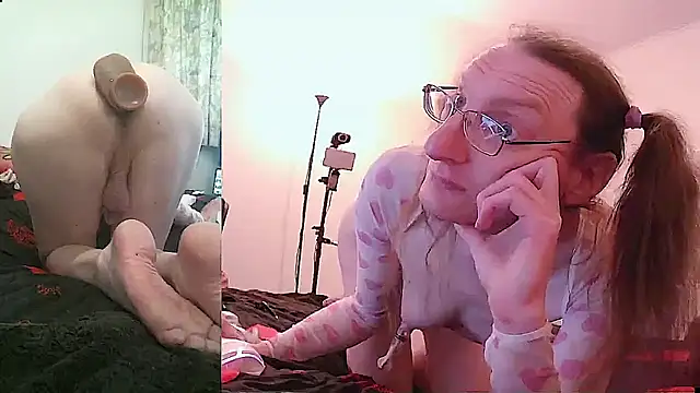 Snapshot of CDAdalyn chatting on October 21, 2:55 am CDAdalyn online show from October 21, 2:55 am